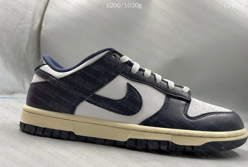 Dunk Low Vintage Navy 3