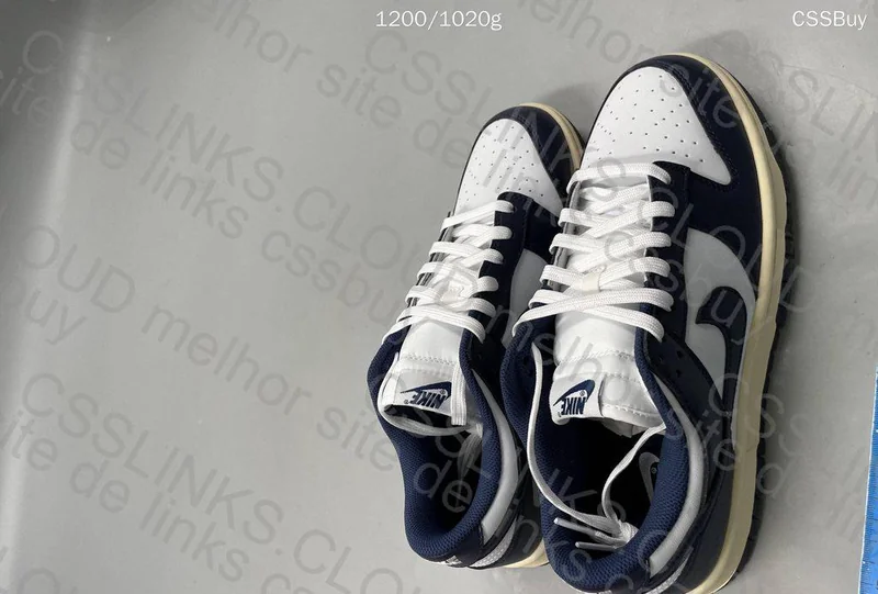 Dunk Low Vintage Navy 7