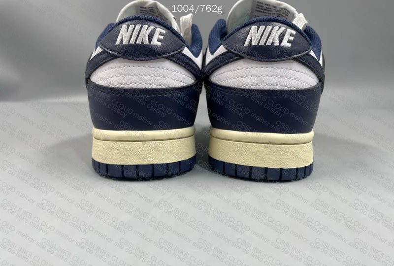 Dunk Low vintage navy 3