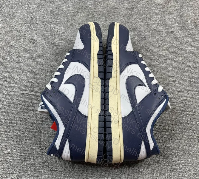 dunk low vintage navy 4