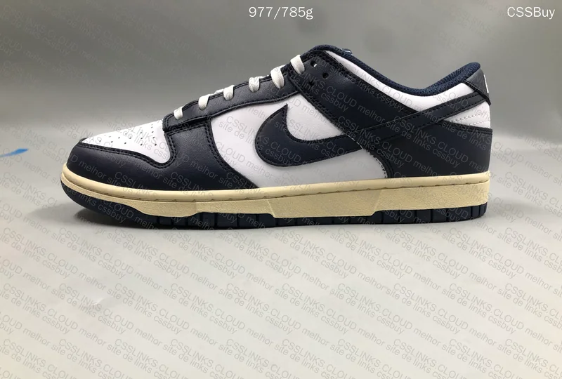 Dunk Low Vintage Navy Blue