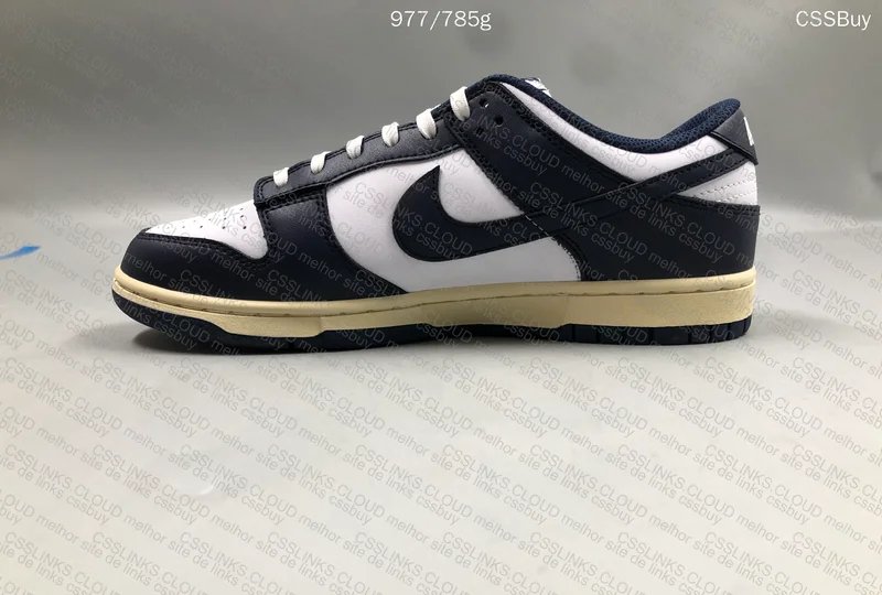 Dunk Low Vintage Navy Blue 7