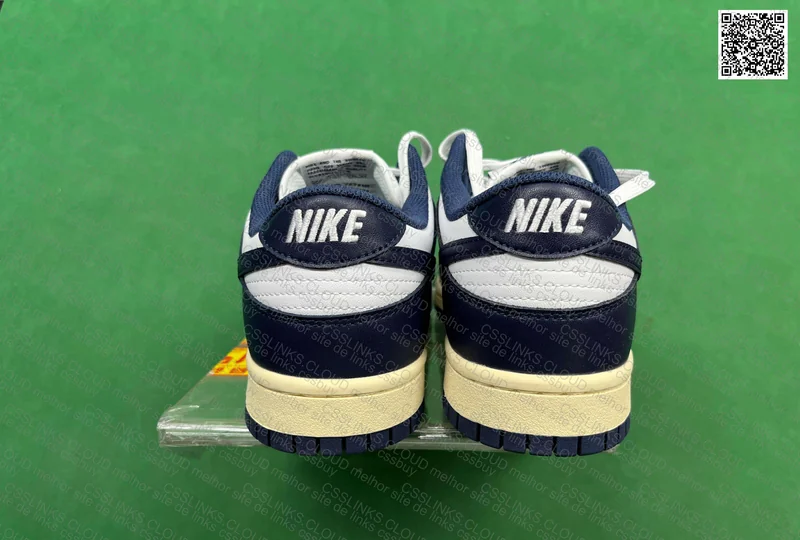 Dunk Low Vintage Navy (VT) 3