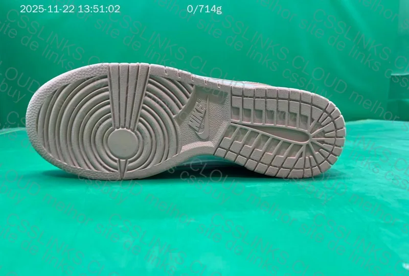 dunk low vt 4