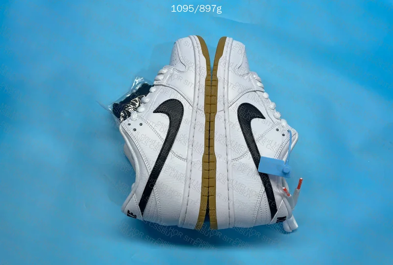 Dunk Low White 7