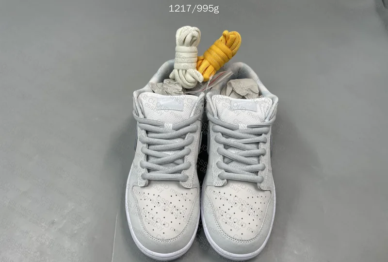 Dunk Low White Lobster
