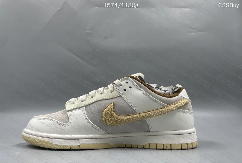 Dunk low year of the rabbit 8