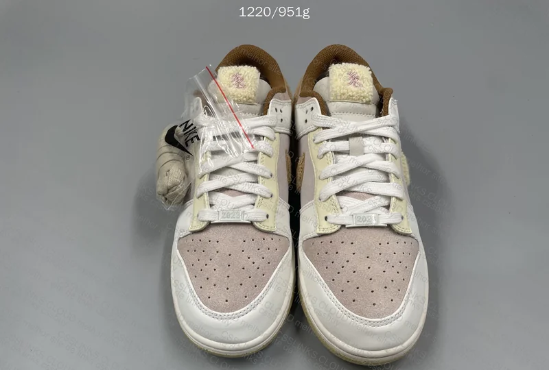 Dunk low Year of the Rabbit Fossil Stone