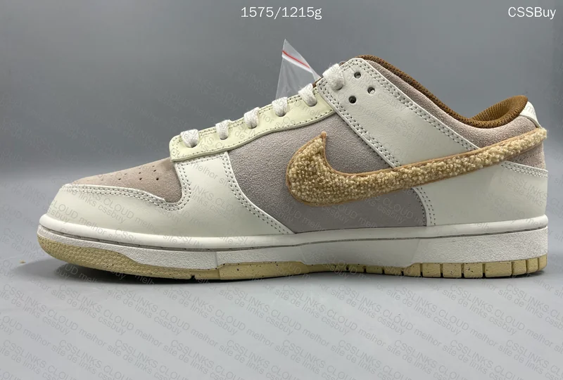 Dunk Low Year of the Rabbit GL? 3