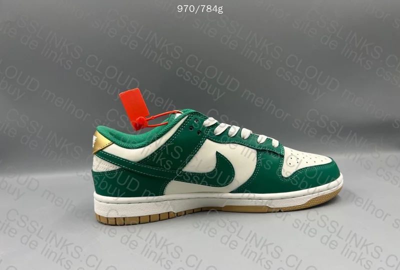 Dunk Malachite University Gold 2