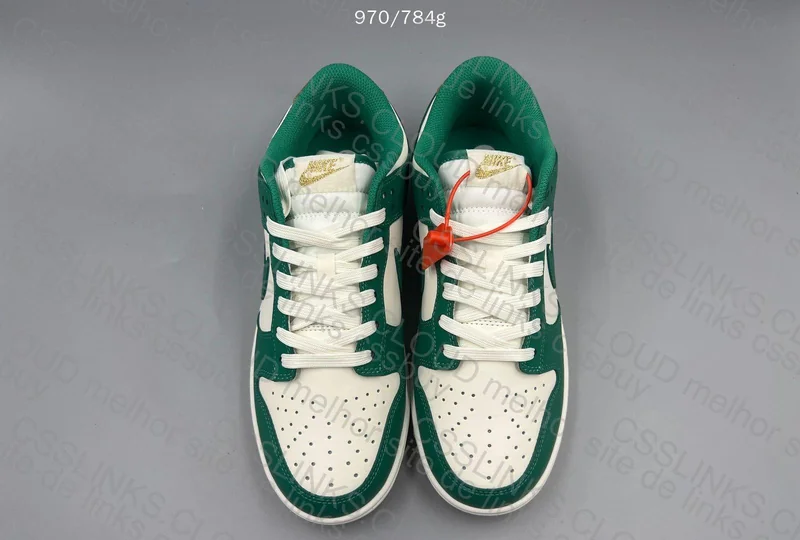 Dunk Malachite University Gold 8