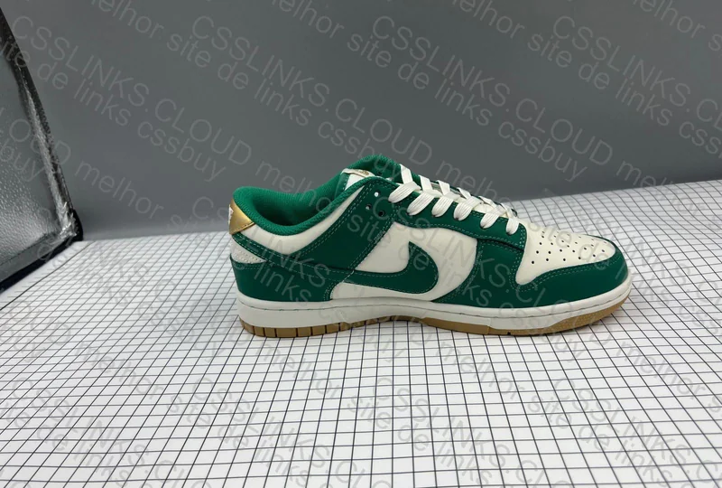 Dunk Malachite University Gold