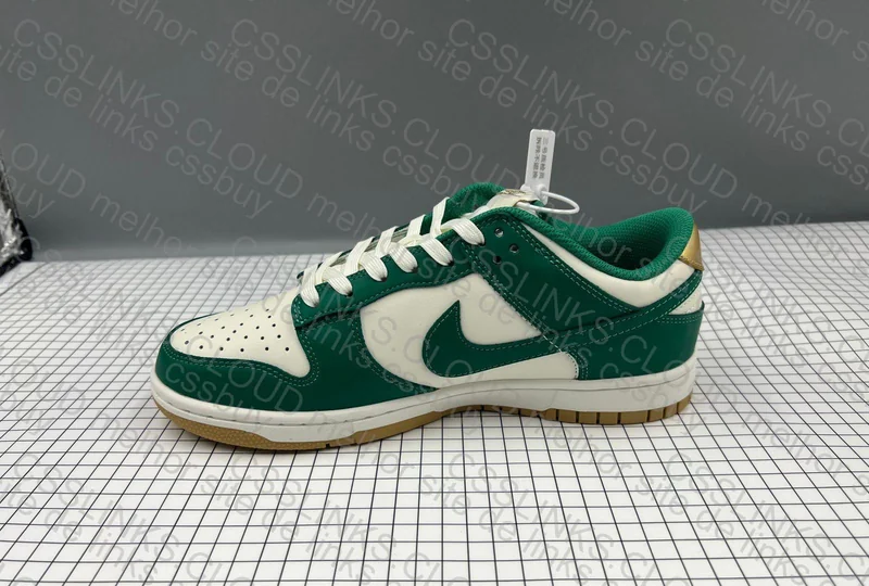 Dunk Malachite University Gold 3