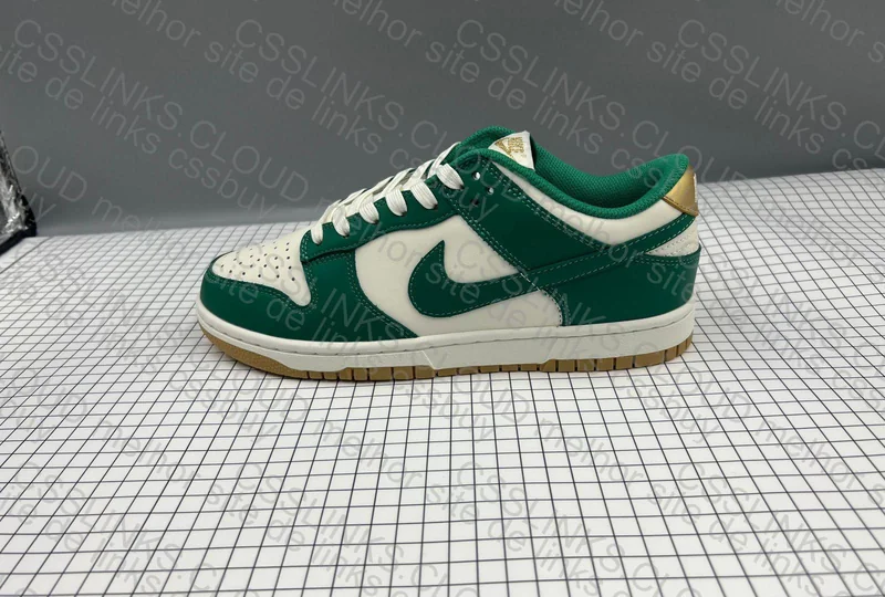 Dunk Malachite University Gold 5