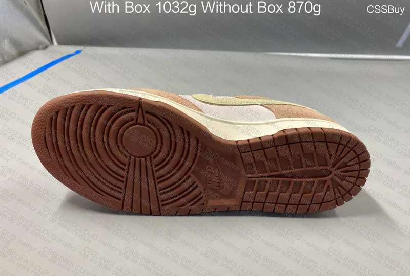 Dunk Medium Curry 8