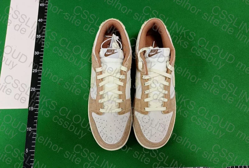 Dunk Medium Curry - M 3