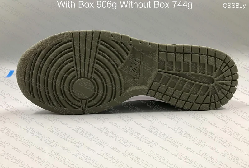Dunk Medium Olive 6