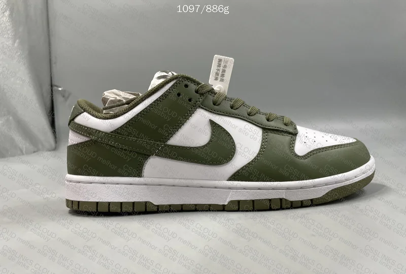 Dunk Medium Olive - SALE 4