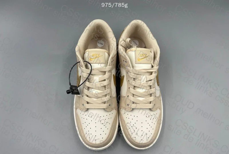Dunk Metalic Gold 2
