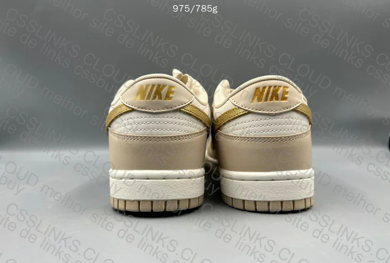 Dunk Metalic Gold 3
