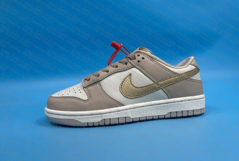 Dunk Metallic Gold 3