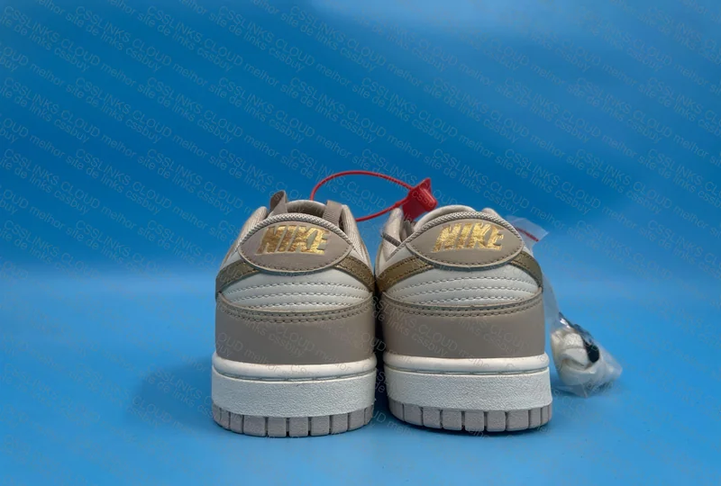 Dunk Metallic Gold 5