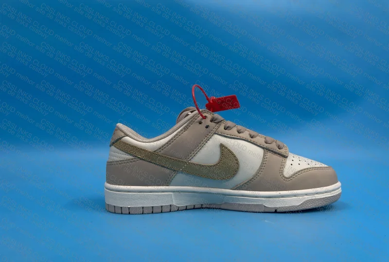 Dunk Metallic Gold 6