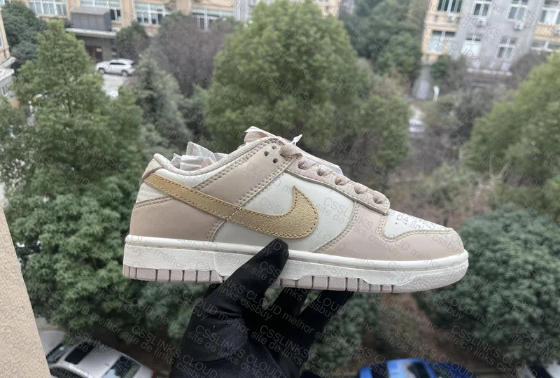 Dunk Metallic Gold 8