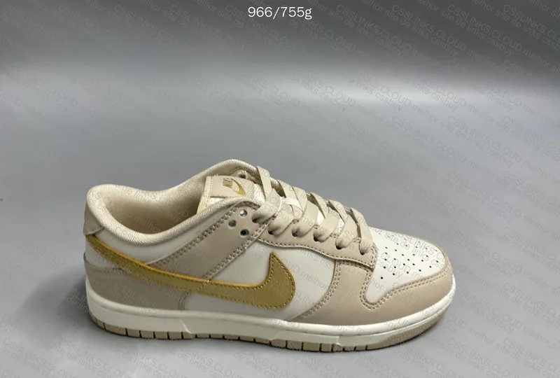 Dunk Metallic Gold 3