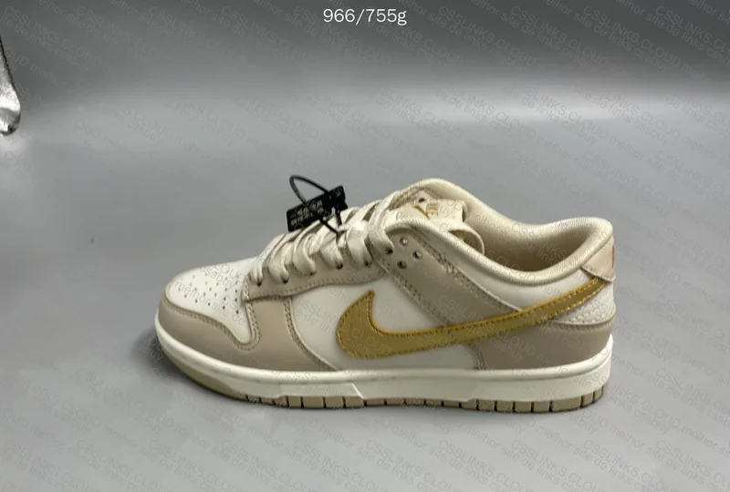 Dunk Metallic Gold 7
