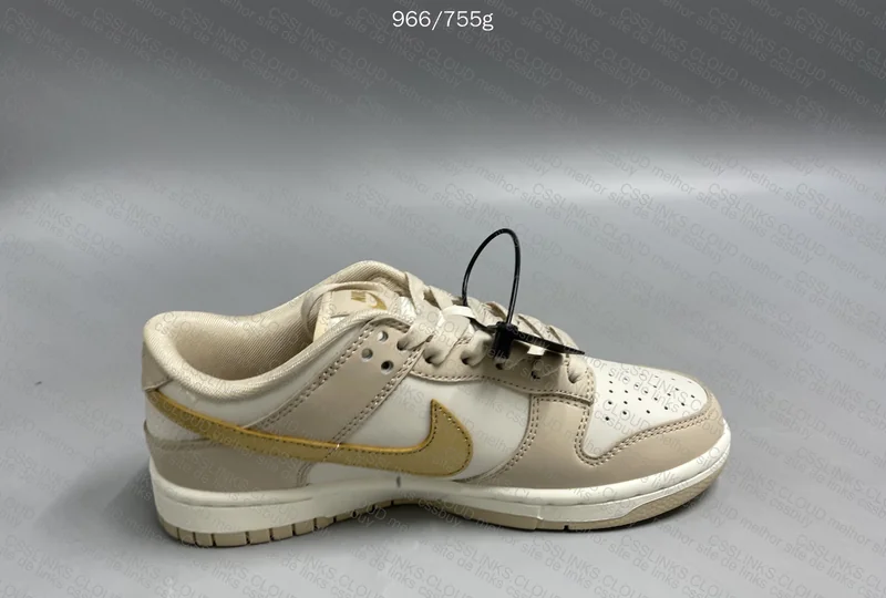 Dunk Metallic Gold 8