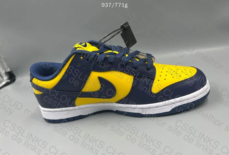 Dunk Michigan 8