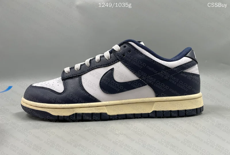 Dunk Midnight Navy 4