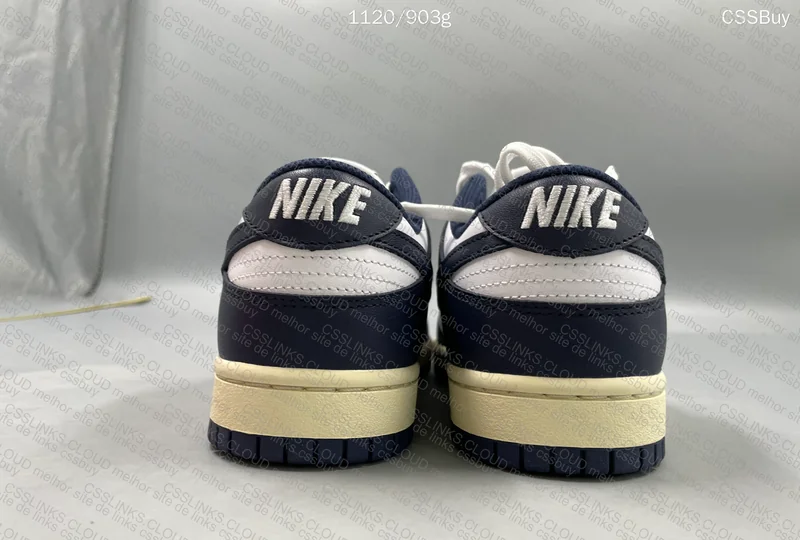 Dunk Midnight navy 4