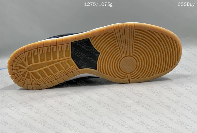 dunk navy black gum