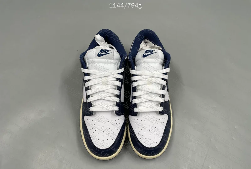 Dunk Navy Blue 3