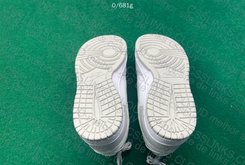 Dunk New VT - Grey Fog Size: 38 BR 40 EUR Weight: 681g - W/O Box Price: 169Y 7