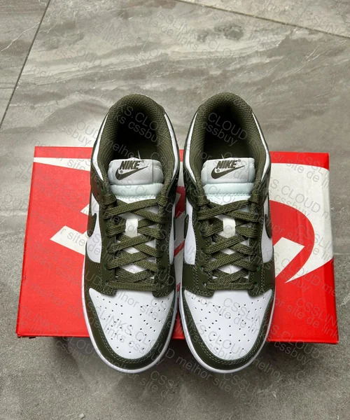 Dunk New VT Olive