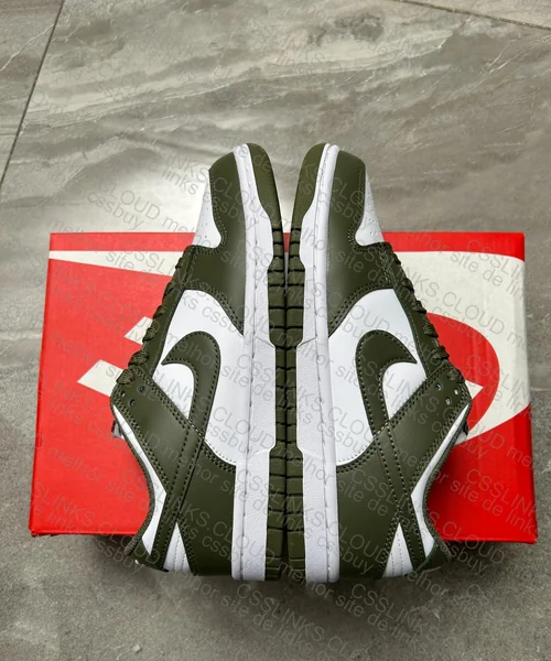 Dunk New VT Olive 2