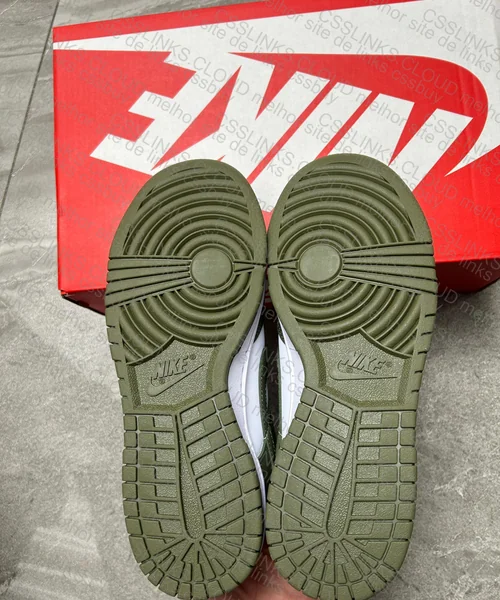 Dunk New VT Olive 5