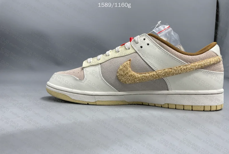 dunk new year of the rabbit (sale m batch)
