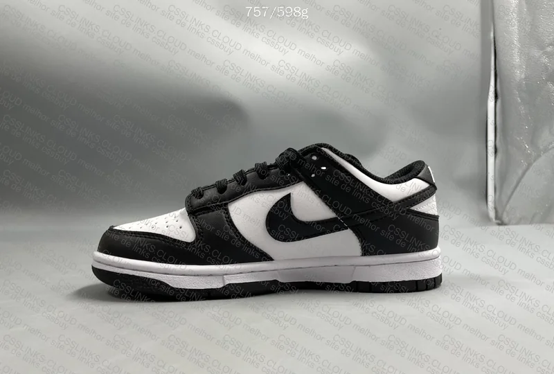 Dunk Panda Women's 4
