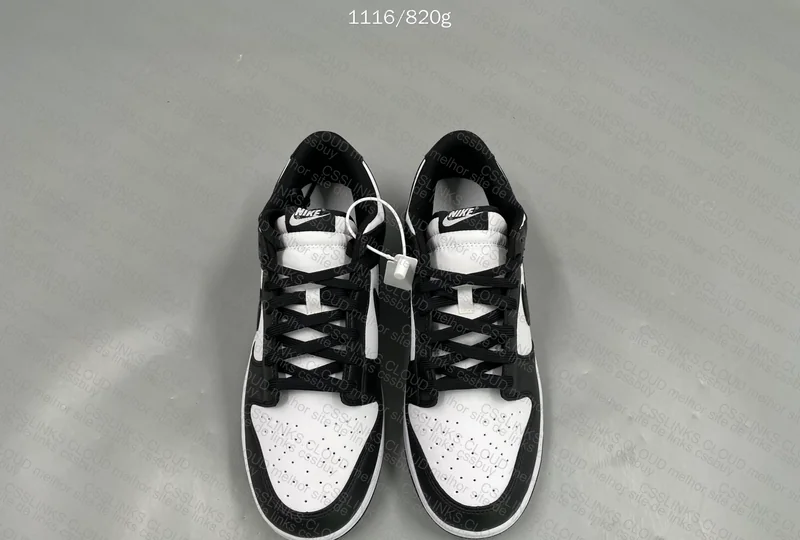 Dunk Panda OVO Sneaker