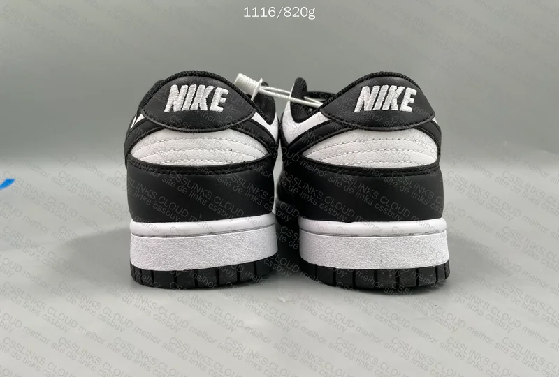 Dunk Panda OVO Sneaker 3