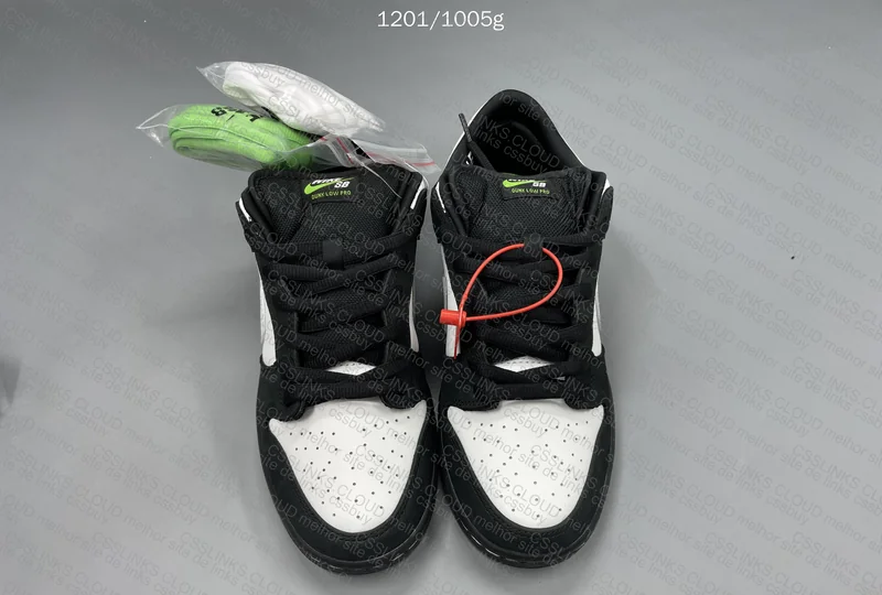 Dunk Panda Pigeon
