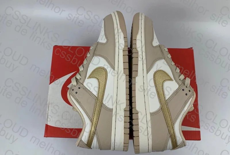 Dunk Phantom Metallic Gold