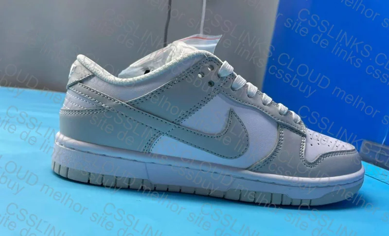 Dunk Photon Dust 4