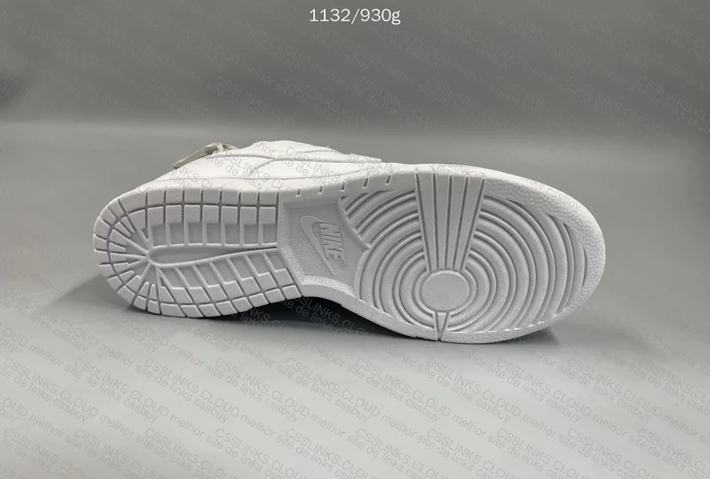 Dunk Pure White 4