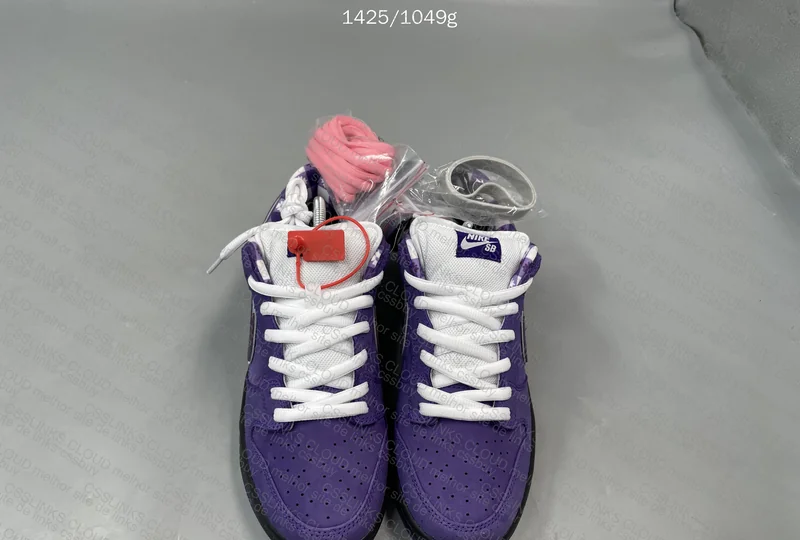 dunk purple lobster