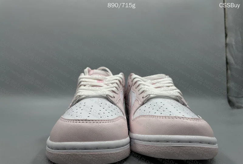 Dunk Rose Whisper + Dunk Pink Paisley 9